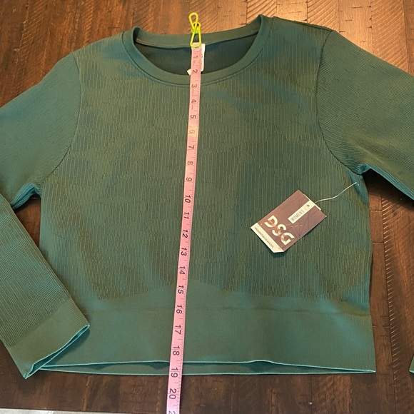NWT dark green Momentum Seamless top, Dick's Sporting Goods (DSG), size XXL. - Picture 4 of 9
